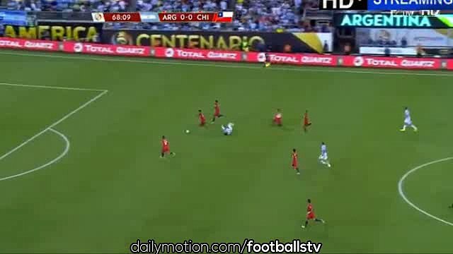 Lionel Messi Gets Injured - Argentina vs Chile - Copa America Final - 27/06/2016