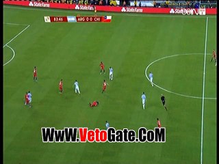 "اجويرو" يهدر فرصة هدف امام شباك تشيلى