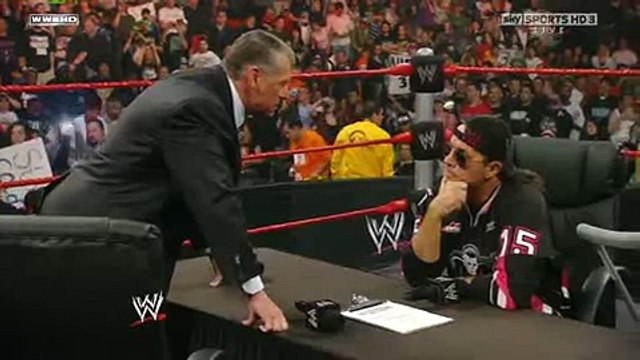 Stone Cold Steve Austin AWESOME Scene Between Bret Hart and Mr McMahons! WWE RAW 15-03-2010