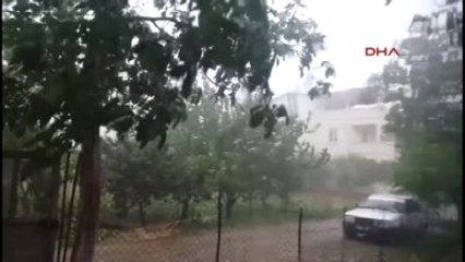 Çanakkale Şiddetli Fırtına ve Yağış Küçükkuyu'da Etkili Oldu