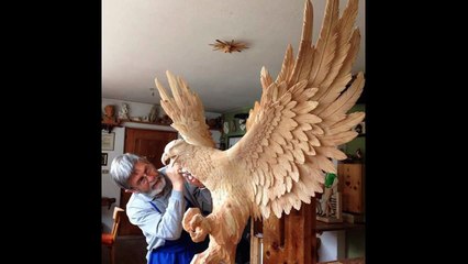 15 Tane ahşap heykeli