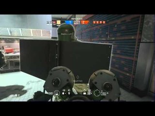 Glitch Rainbow Six Siege - Multiplicando Jager