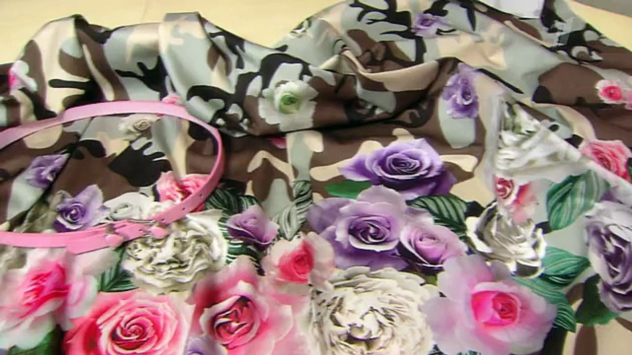 Ольга Никишичева показывает, как сшить простую и практичную юбку из хлопка с оригинальным принтом.