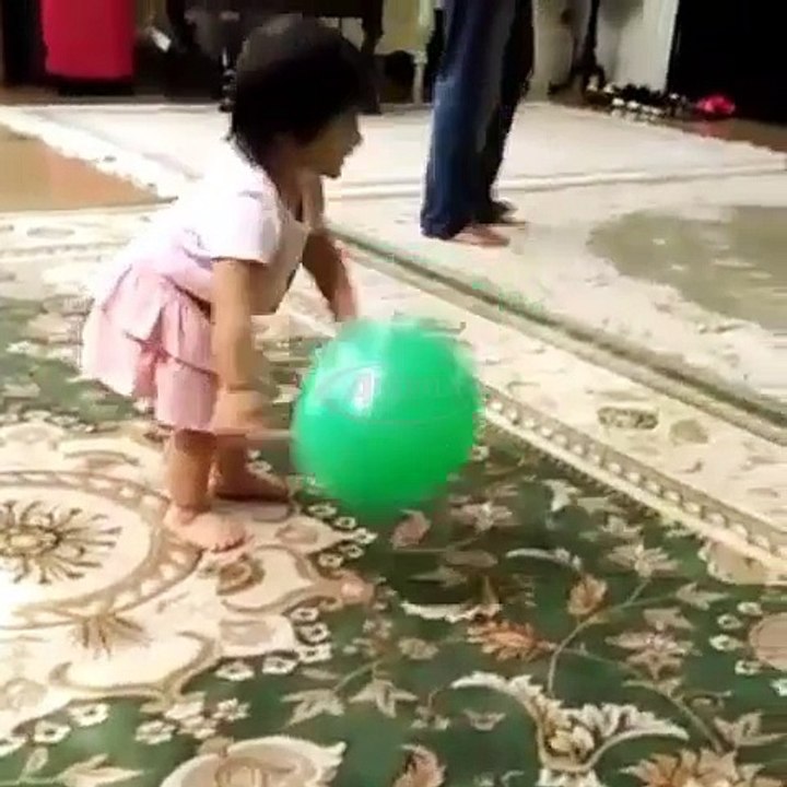 Video Lucu Arsy Addara Musicia Nurhermansyah Maen Bola Sambil Joget l Anang Hermansyah & Ashanty