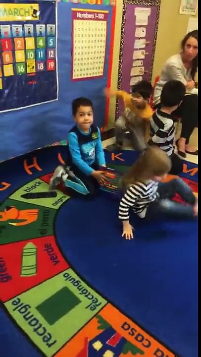 Ce papa filme la réaction de son fils chaque jour quand il va le chercher !