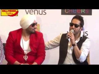 AGAIN: Mika Singh wants to KISS Rakhi Sawant