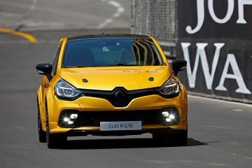 Nouvelle Renault Clio R.S. 16