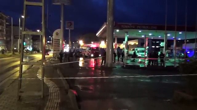 www ereglionder com tr eregli firtina etkili oldu cati uctu agaclar devrildi