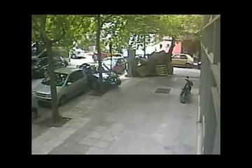 Top 10 Stupid Car Crashes Caught On Camera 2013 - car crash