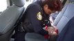 Une policière réanime un enfant oublié dans une voiture au soleil! Héro du jour