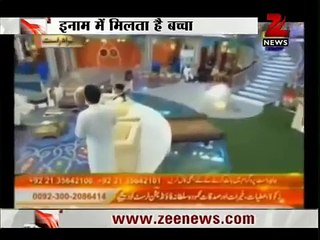 How Indian Media Making Fun Of Amir Liaquat
