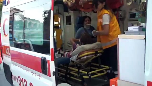 www ereglionder com tr eregli kaza 3 yarali guvenlik kameralarina yansidi