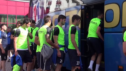 Regele Hagi le face o DEMONSTRAȚIE elevilor săi