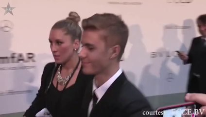 Justin Bieber And Selena Gomez Cute Moment