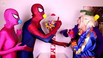 Örümcek adam & pembe Spidergirl vs Joker! Donmuş Elsa & Batman! Gerçek hayatta süper kahraman eğlence