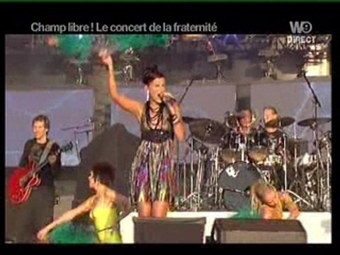 Nelly Furtado - Do It - Champ de Mars 14.7.2007