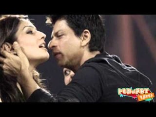 Shahrukh Khan KISSING Raveena Tandon in PUBLIC