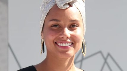Alicia Keys' #NoMakeup Look is Flawless