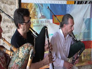 Le groupe "A TI A TAILLE" a animé les 20 ans de la grange cistercienne de Beauvais dans l'Yonne