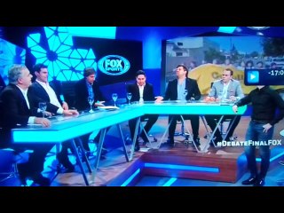 PROGRAMA ARGENTINO ARREMETE CONTRA SU SELECCIÓN