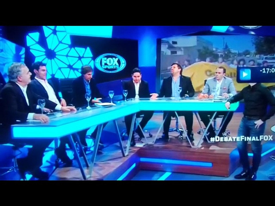 PROGRAMA ARGENTINO ARREMETE CONTRA SU SELECCIÓN