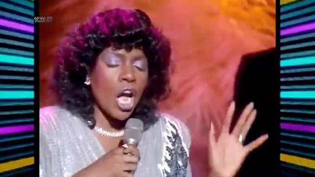 I Will Survive Gloria Gaynor Live HD {Miros Mar} ¸.•*¨*• ♪♫