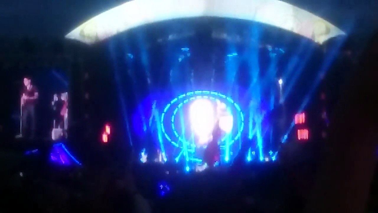 Queen  Adam Lambert - Under Pressure - Isle of Wight Festival 2016, 12 June