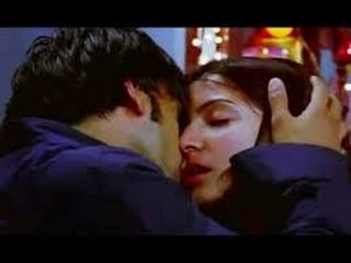 Anushka Sharma's SPICY LOOK in "BOMBAY VELVET"