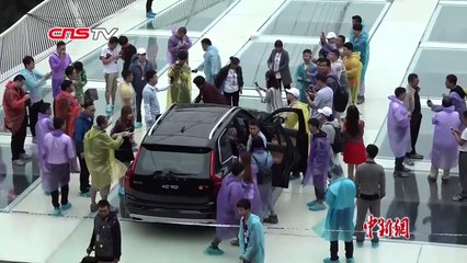 Glass Bridge Tested by Hammers