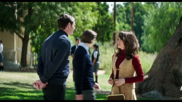 Ouija: Origin Of Evil - Trailer