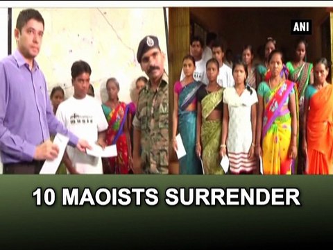 10 Maoists surrender