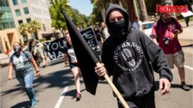 Californie: des blessés à l'arme blanche dans un rassemblement néo-nazi