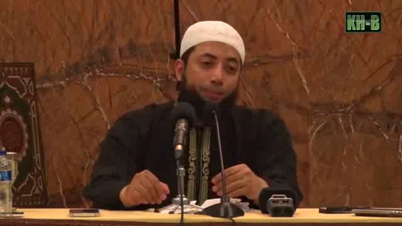 PUASA - saya di laut, apaboleh dua atau tiga orang saja yg shalat taraweh, dan apa boleh shalat idul fitri sendiri