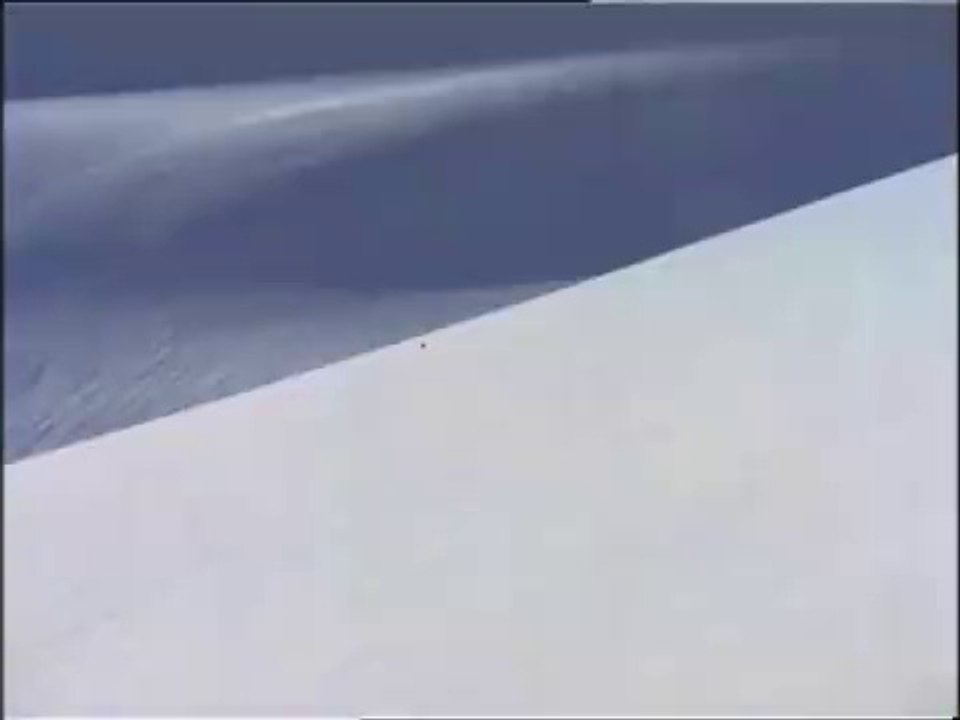 Descente à toute vitesse en Rafting sur neige