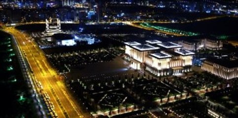 Cumhurbaşkanlığı Sarayı'nın Önü Otopark Gibi Oldu