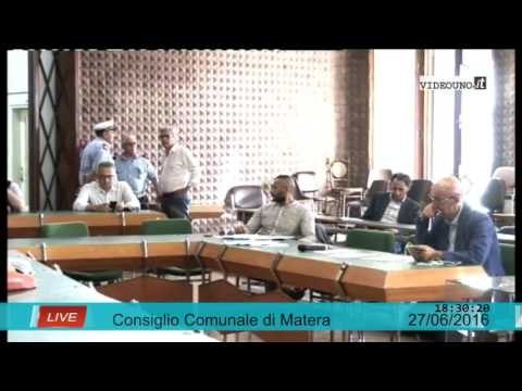 votazione punto tre Consiglio Comunale 27 giugno 2016