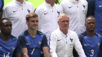 Foot - Euro - Bleus : Faut-il adapter l'équipe de France à Griezmann ?