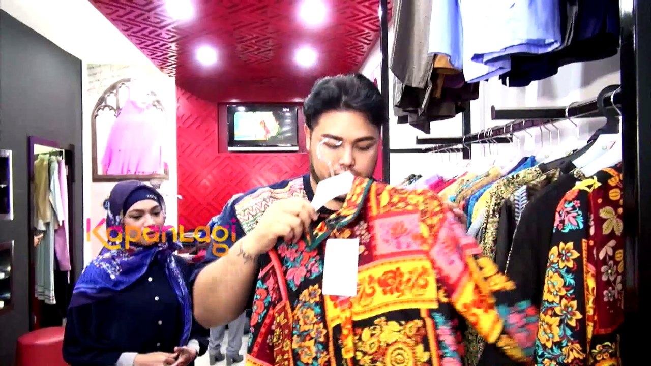 Intip Ivan Gunawan Make Over Busana Muslim Indah Nevertari