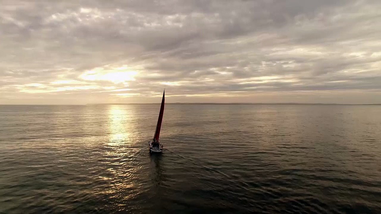Solitaire Bompard Le Figaro - Au couchant le long de la côte anglaise