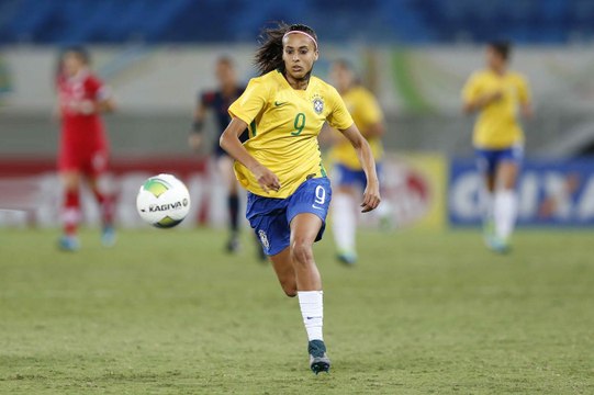 FCB Femení: La internacional brasilera Andressa Alves, primer fitxatge del curs 2016/17