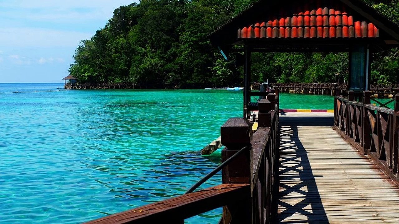 Reisenews Malaysia - Mallorca - Dolomiten