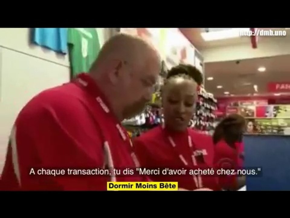 Un patron découvre que son employée est SDF, il lui offre la plus belle des surprises