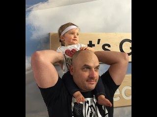 Daddy and Daughter Try Help Around the House