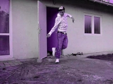 EN MODE TECK MAii BON CA VAUX RiiEN ( POUR L'iiNSTAN XD )