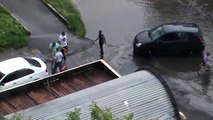 Хороший дождь был в городе Орле, Машины глохнут в лужах после дождя, Город Орёл 2016 год