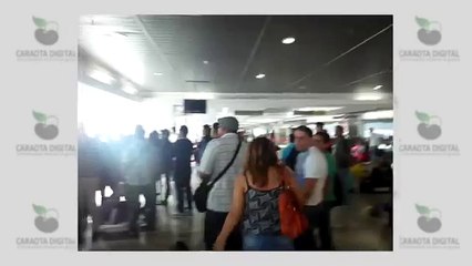 Pasajeros denunciaron que llevan más de tres días varados en Maiquetía