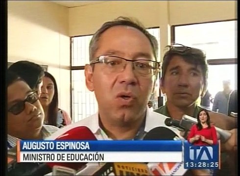 Ministro de Educación asegura que no tiene miedo de enfrentar un juicio político