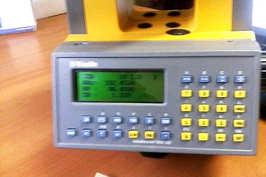 ESTACION LIBRE ET TRIMBLE 3605