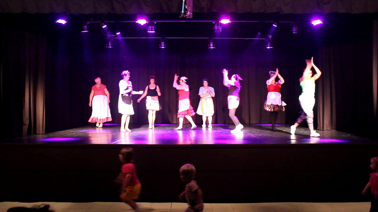 les femmes de ménages gala mjc Romilly 2016