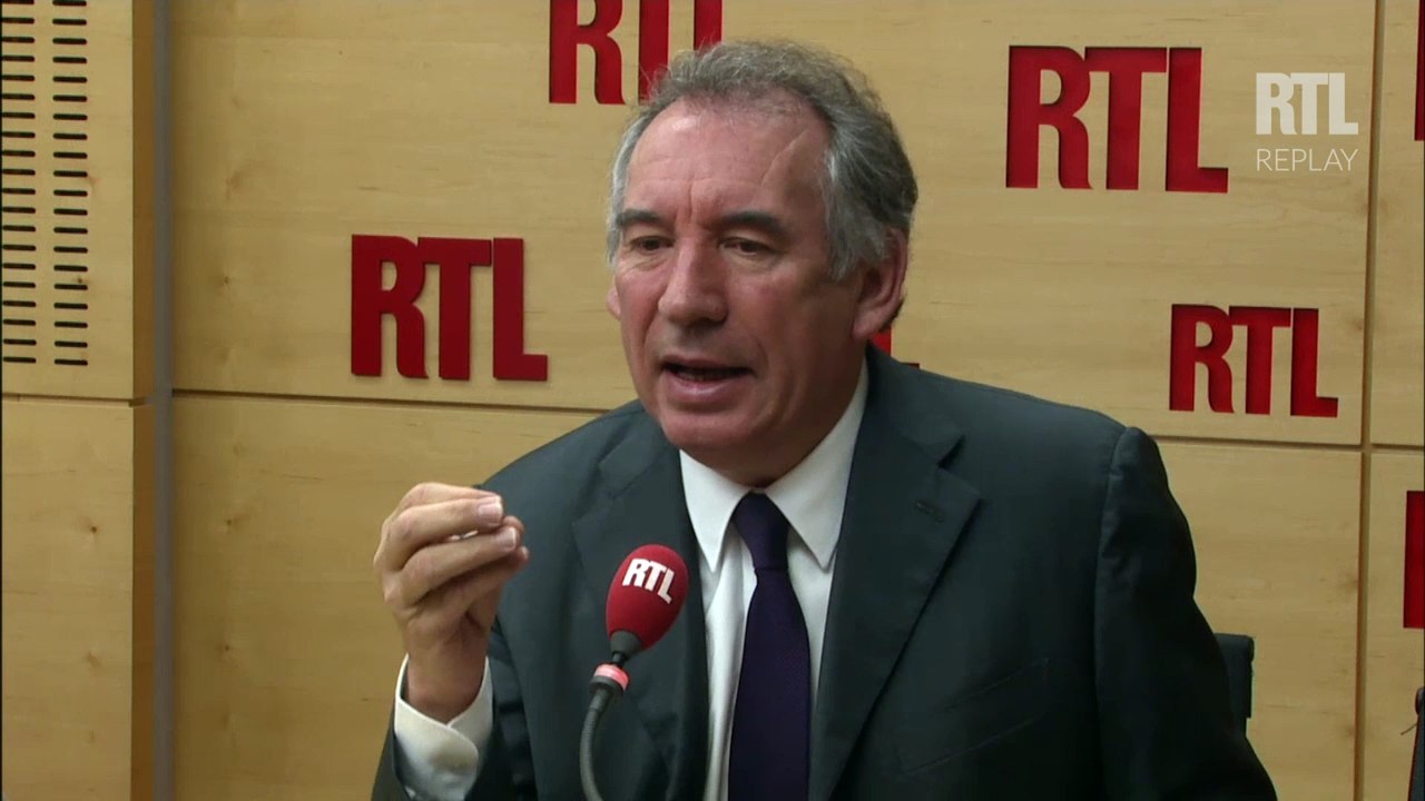 "Si Alain Juppé gagne son pari à l'issue de la primaire, alors je l'aiderai", affirme François Bayrou